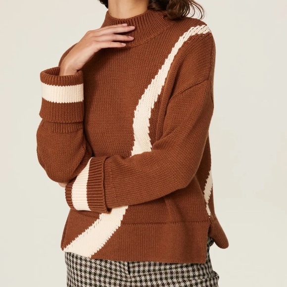 Victor Alfaro Sweaters - Victor Alfaro Oversized Sweater Women’s Size XS